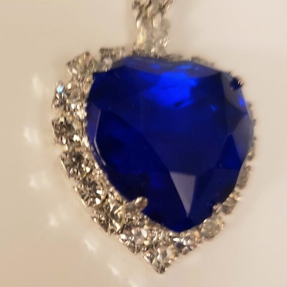 Vintage 1998 Repro Titanic Movie Blue Heart of the Ocean Necklace BC Lind Signed - Picture 3 of 9